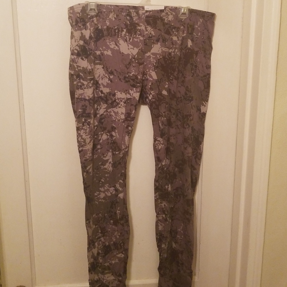 Hue leggings size XL camo